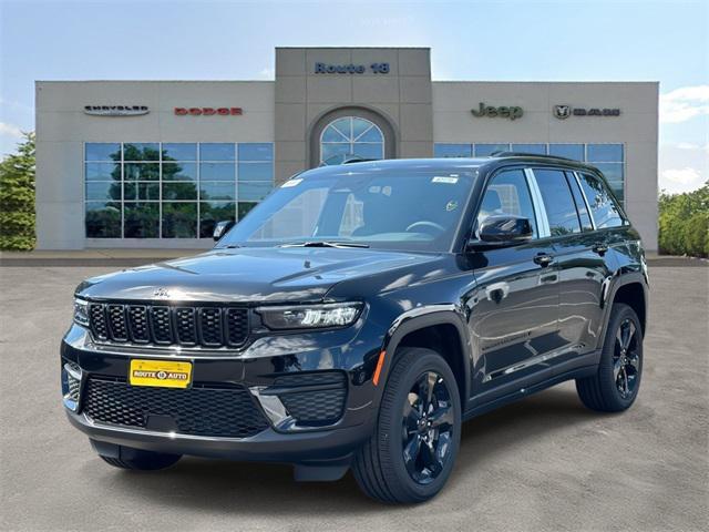 new 2025 Jeep Grand Cherokee car, priced at $45,975