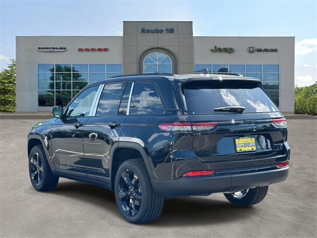 new 2025 Jeep Grand Cherokee car, priced at $45,975