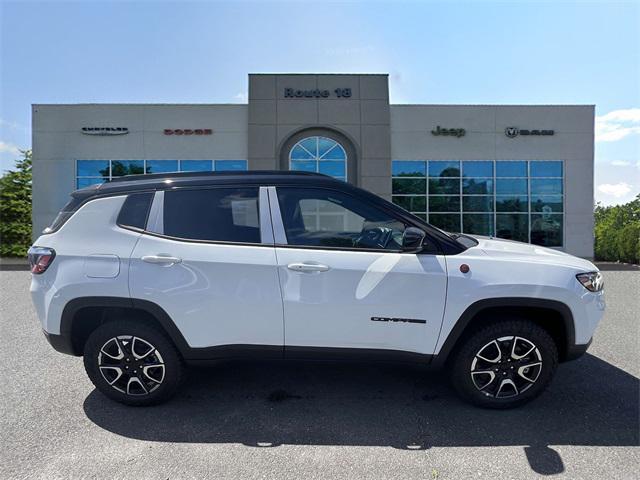 new 2024 Jeep Compass car, priced at $33,015