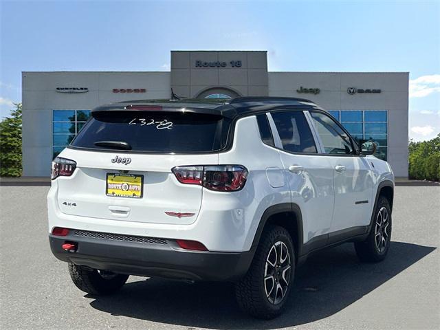 new 2024 Jeep Compass car, priced at $33,015