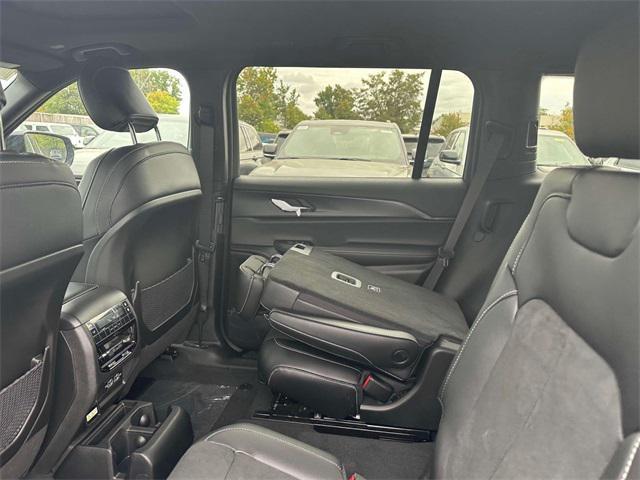 new 2025 Jeep Grand Cherokee L car, priced at $47,975