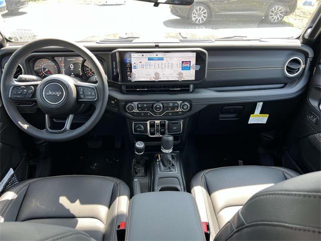 new 2025 Jeep Gladiator car, priced at $45,160