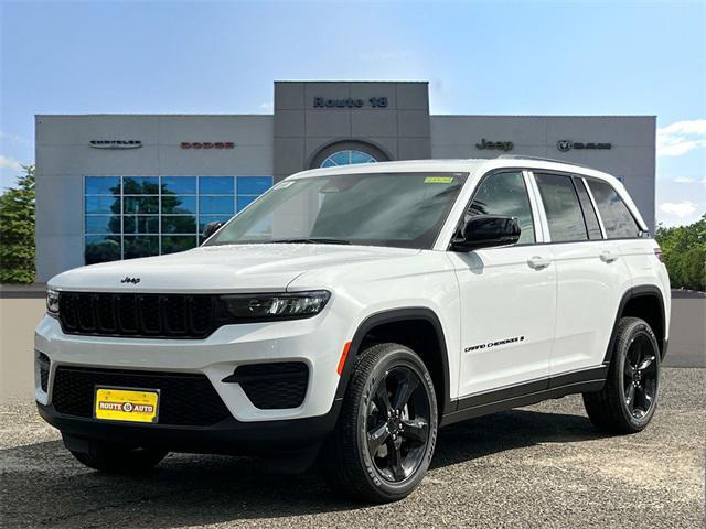 new 2025 Jeep Grand Cherokee car, priced at $47,580