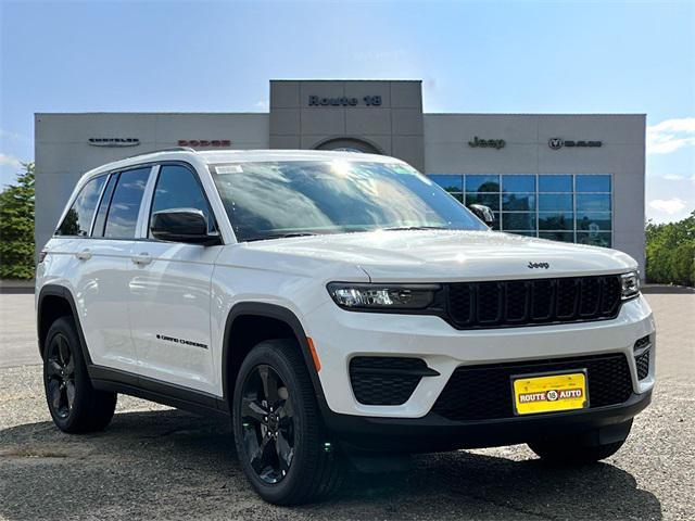 new 2025 Jeep Grand Cherokee car, priced at $47,580