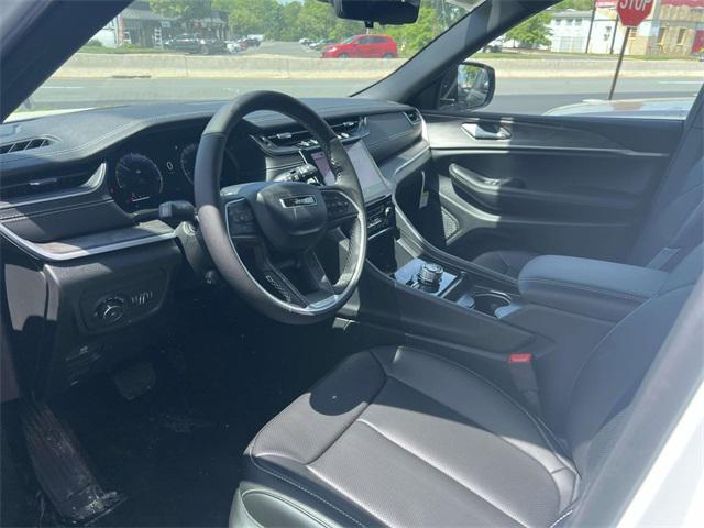new 2025 Jeep Grand Cherokee car, priced at $46,776