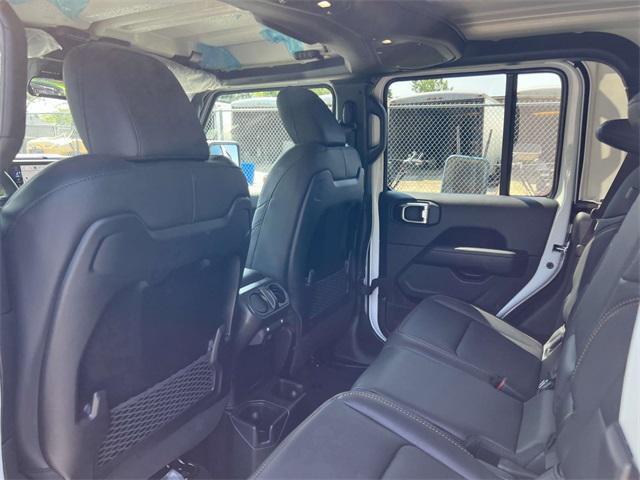new 2025 Jeep Gladiator car, priced at $44,565