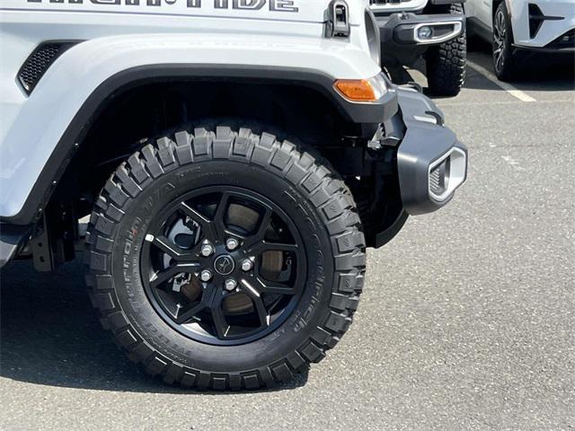 new 2025 Jeep Gladiator car, priced at $44,565
