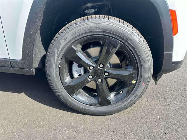 new 2025 Jeep Grand Cherokee L car, priced at $52,835