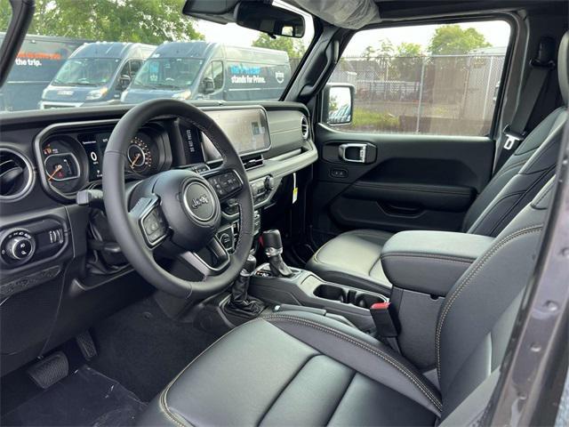 new 2025 Jeep Gladiator car, priced at $45,160