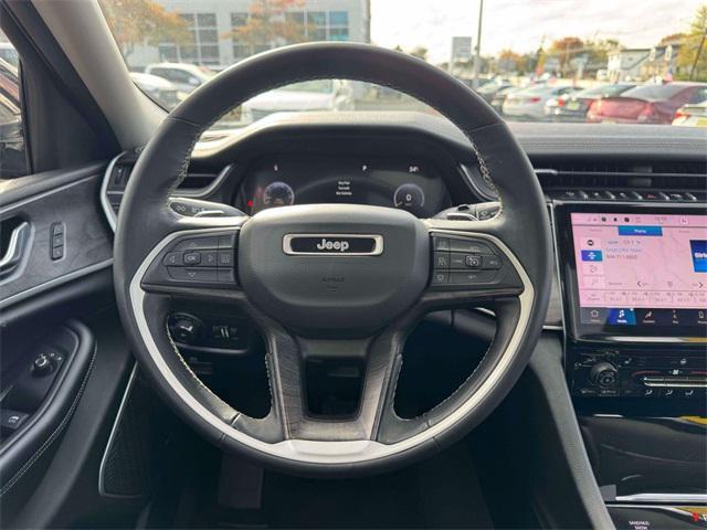 used 2022 Jeep Grand Cherokee car, priced at $27,995