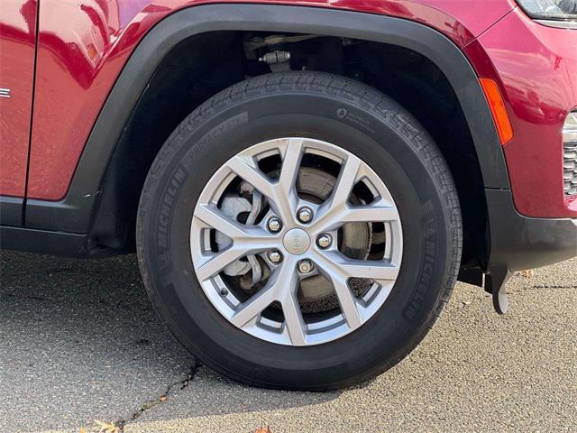 used 2022 Jeep Grand Cherokee car, priced at $27,995