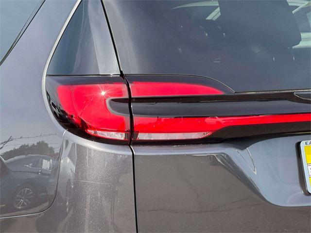 used 2021 Chrysler Pacifica car, priced at $28,995