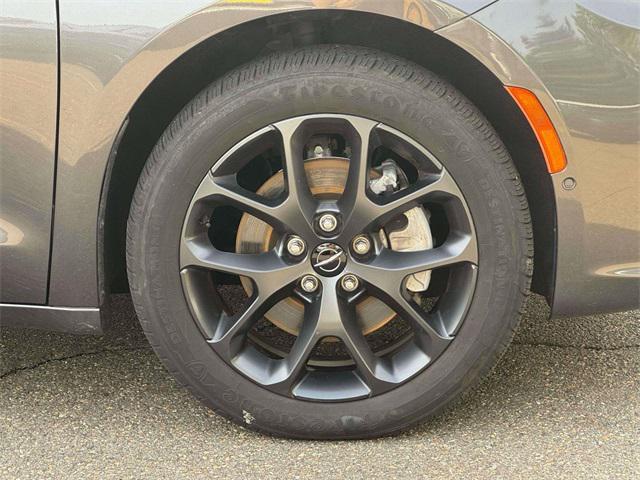 used 2021 Chrysler Pacifica car, priced at $28,995