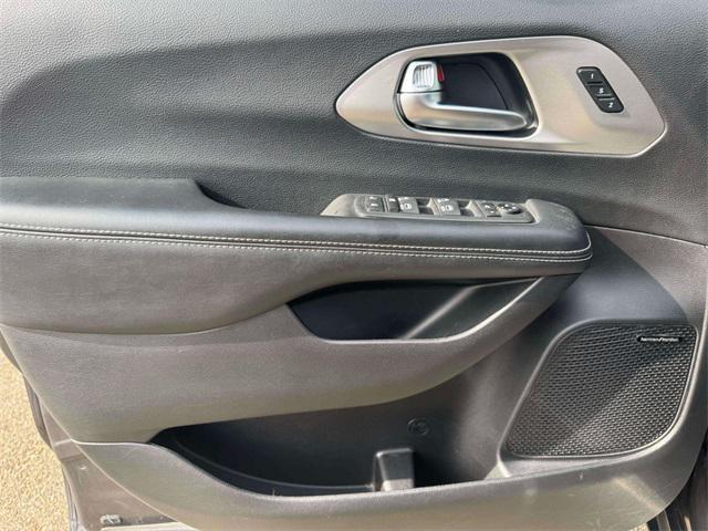 used 2021 Chrysler Pacifica car, priced at $28,995