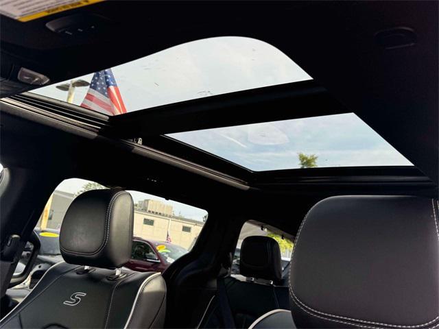 used 2021 Chrysler Pacifica car, priced at $28,995