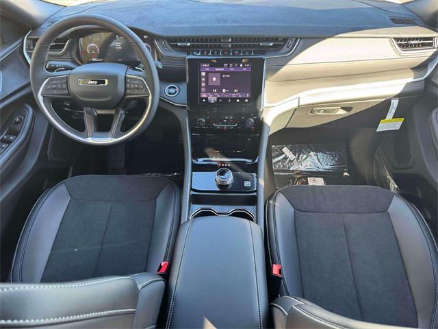 new 2025 Jeep Grand Cherokee L car, priced at $47,155