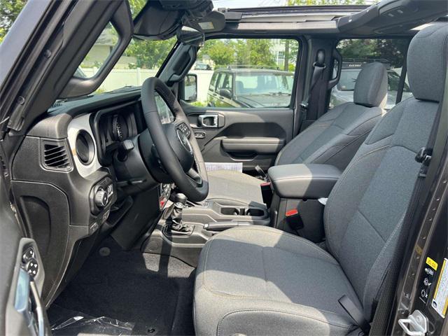 new 2025 Jeep Wrangler car, priced at $53,692