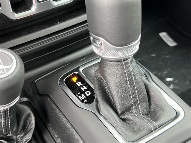 new 2025 Jeep Gladiator car, priced at $43,287