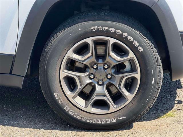 used 2021 Jeep Cherokee car, priced at $23,995