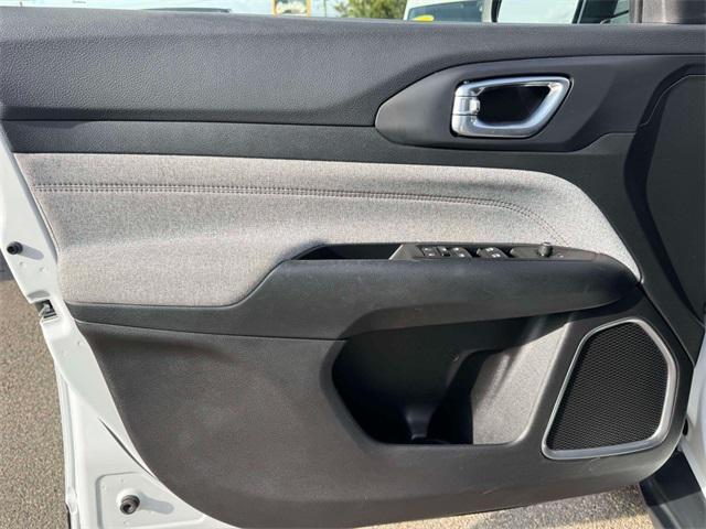 used 2022 Jeep Compass car, priced at $22,555