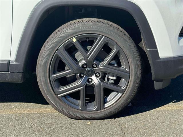 new 2026 Jeep Compass car, priced at $36,025