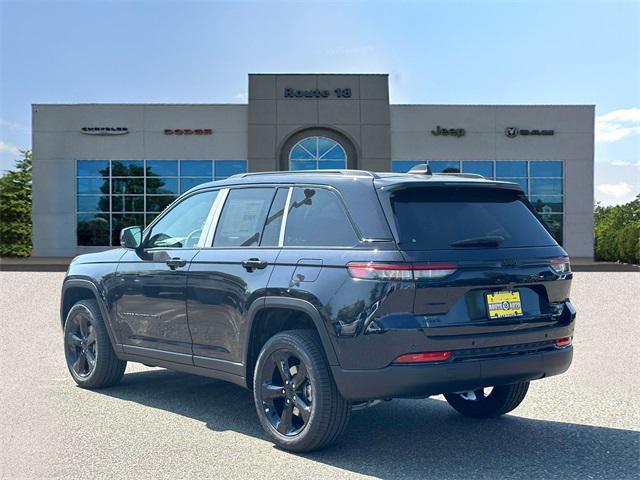 new 2024 Jeep Grand Cherokee car, priced at $45,895