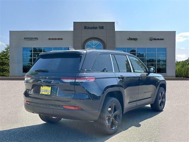 new 2024 Jeep Grand Cherokee car, priced at $45,895