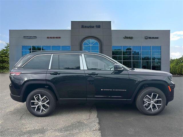 new 2025 Jeep Grand Cherokee car, priced at $49,810