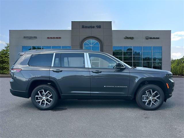 new 2024 Jeep Grand Cherokee L car, priced at $46,010