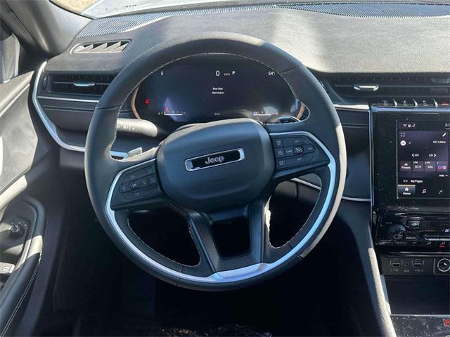 new 2025 Jeep Grand Cherokee car, priced at $41,770