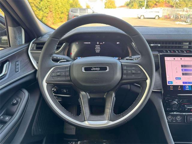 new 2025 Jeep Grand Cherokee car, priced at $50,660