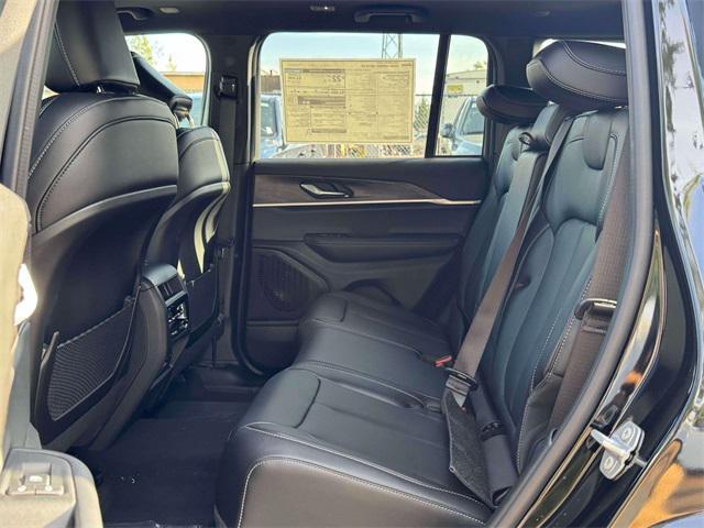 new 2025 Jeep Grand Cherokee car, priced at $50,660