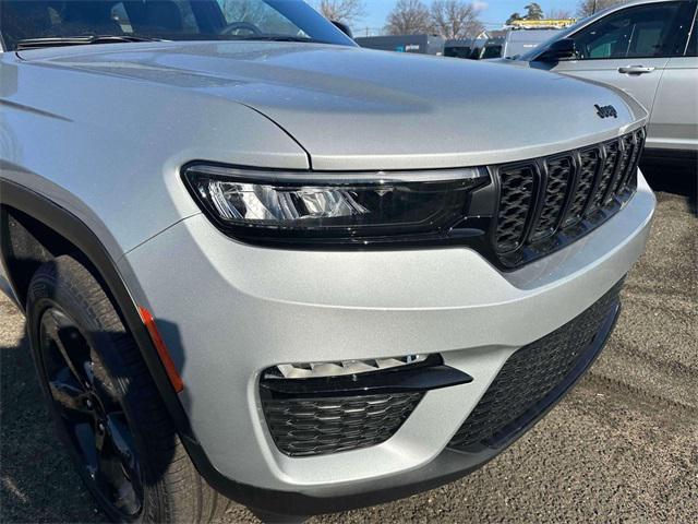 new 2024 Jeep Grand Cherokee car, priced at $43,615