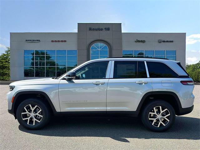 new 2025 Jeep Grand Cherokee car, priced at $49,810