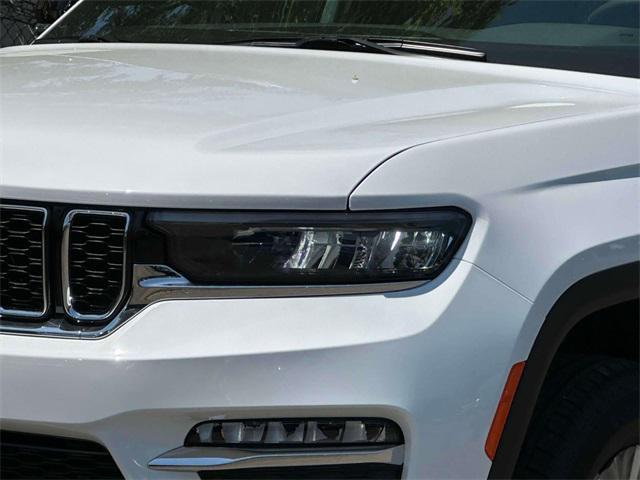 new 2025 Jeep Grand Cherokee car, priced at $42,250