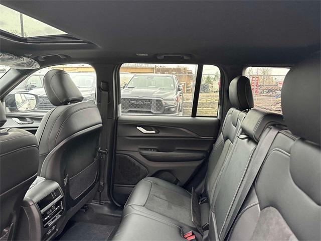 new 2025 Jeep Grand Cherokee car, priced at $45,325