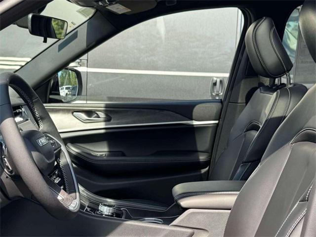 new 2025 Jeep Grand Cherokee car, priced at $50,760