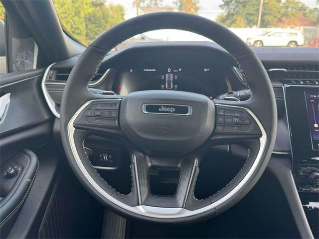new 2025 Jeep Grand Cherokee car, priced at $41,770