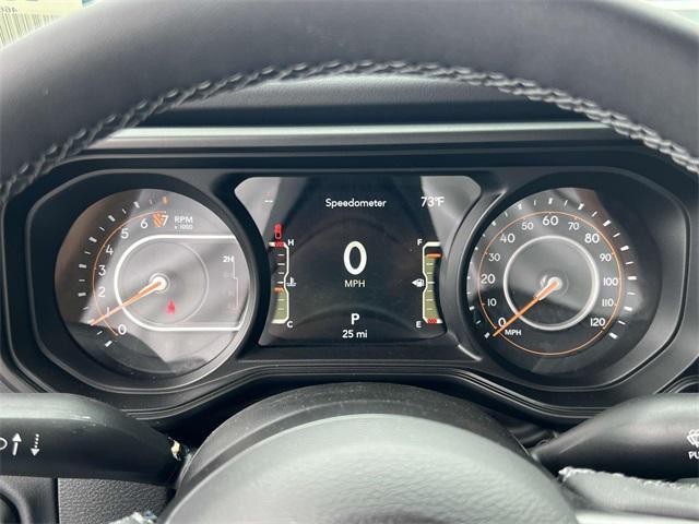 new 2025 Jeep Gladiator car, priced at $43,882
