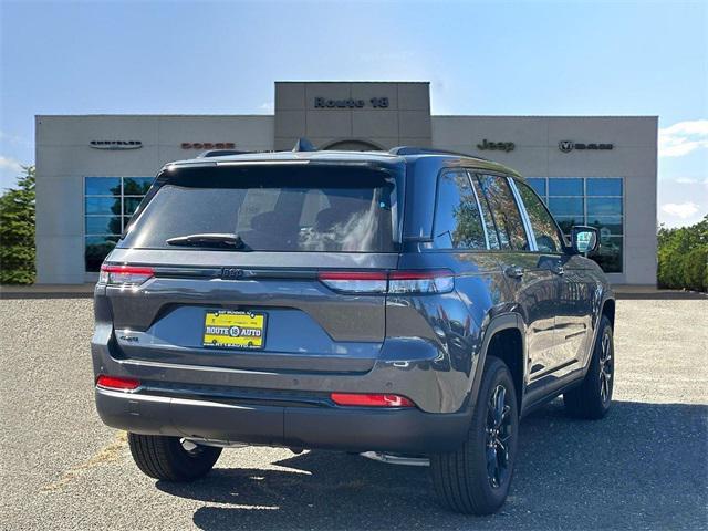 new 2025 Jeep Grand Cherokee car, priced at $40,625