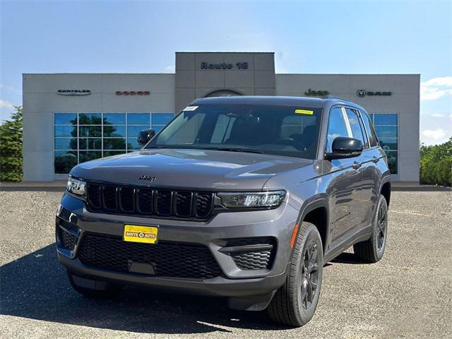 new 2025 Jeep Grand Cherokee car, priced at $40,625