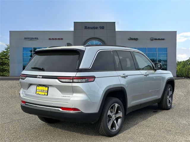 new 2025 Jeep Grand Cherokee car, priced at $47,621