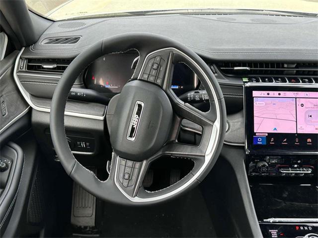 new 2025 Jeep Grand Cherokee car, priced at $47,621
