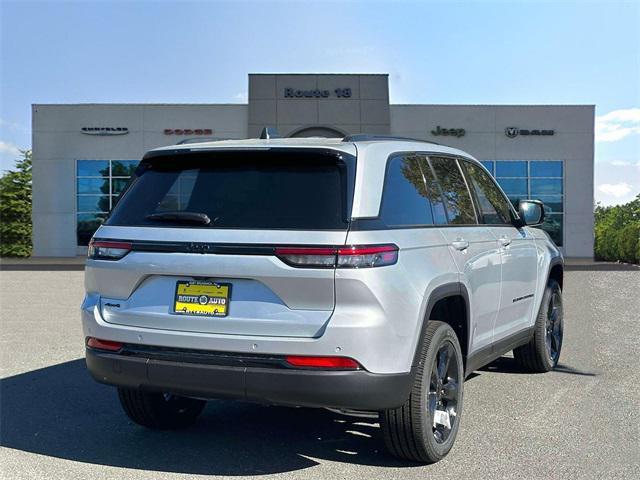 new 2025 Jeep Grand Cherokee car, priced at $42,270