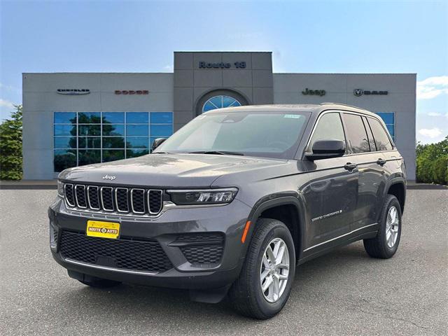 new 2025 Jeep Grand Cherokee car, priced at $39,070