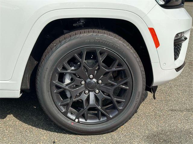 new 2025 Jeep Grand Cherokee car, priced at $65,565