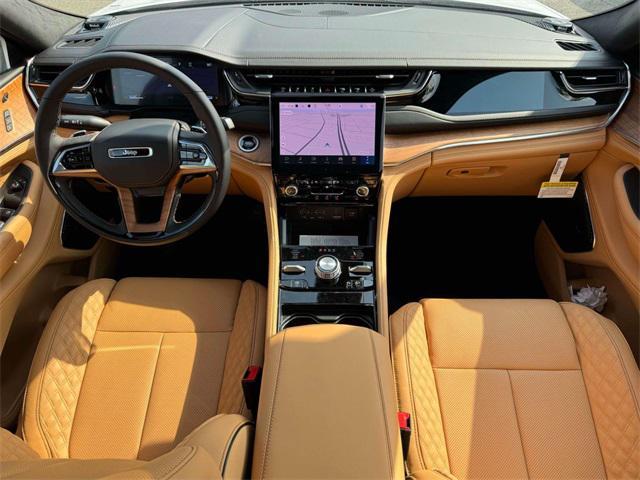 new 2025 Jeep Grand Cherokee car, priced at $65,565