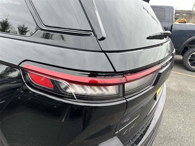 new 2025 Jeep Grand Cherokee car, priced at $46,400