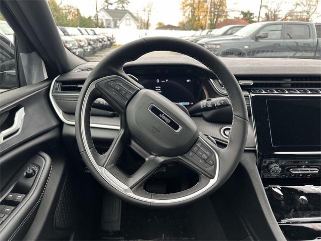 new 2025 Jeep Grand Cherokee car, priced at $46,400