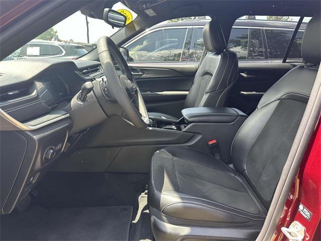 used 2023 Jeep Grand Cherokee car, priced at $38,990